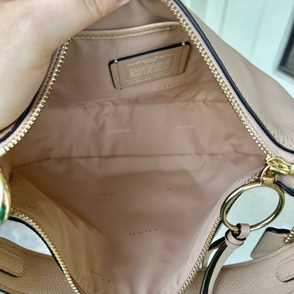 Coach Sutton shoulder bag style 52548 cream leather pebbled classic winter purse - Picture 10 of 11